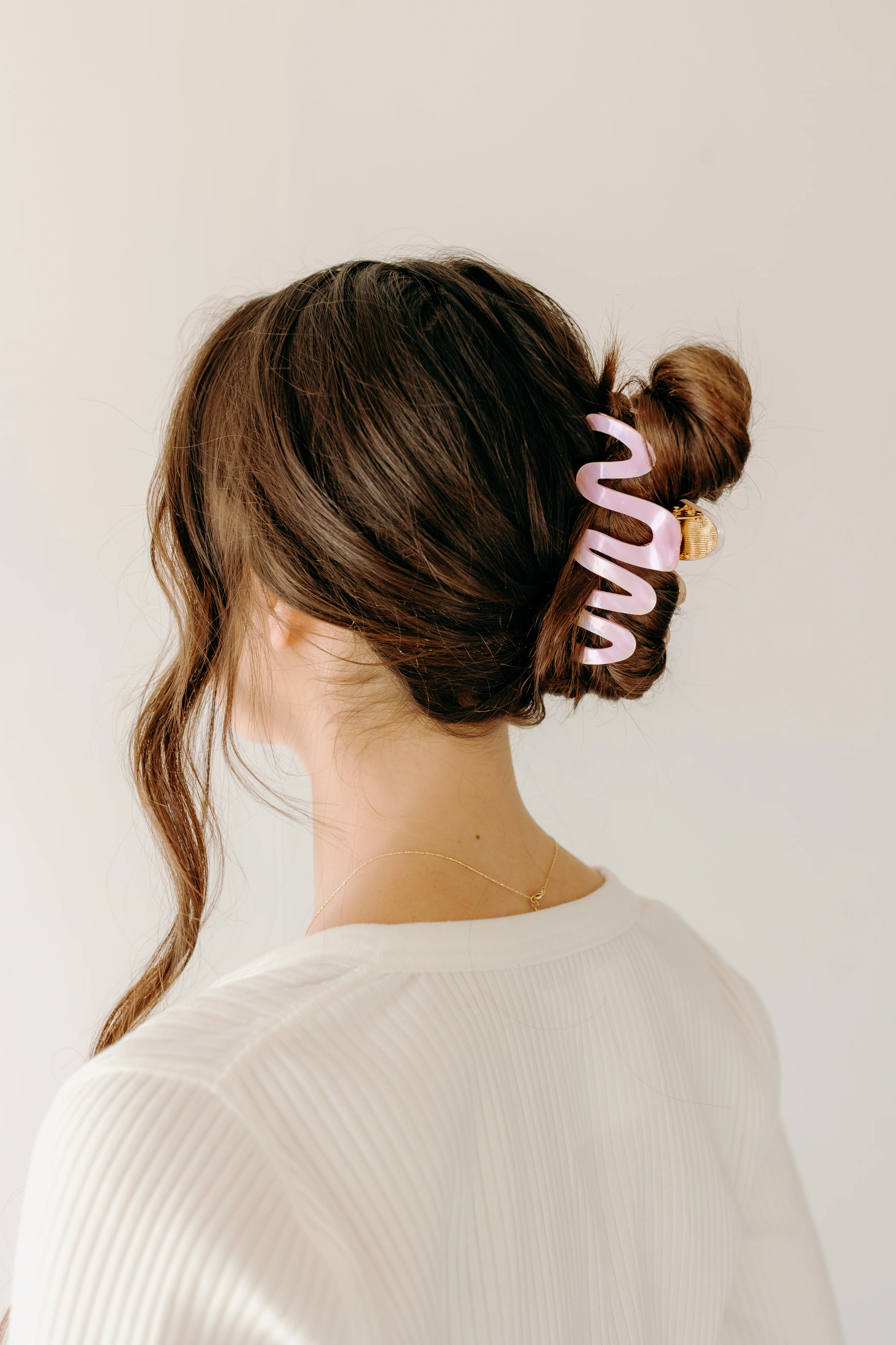 Comes in Waves Lilac Clip - Image 10