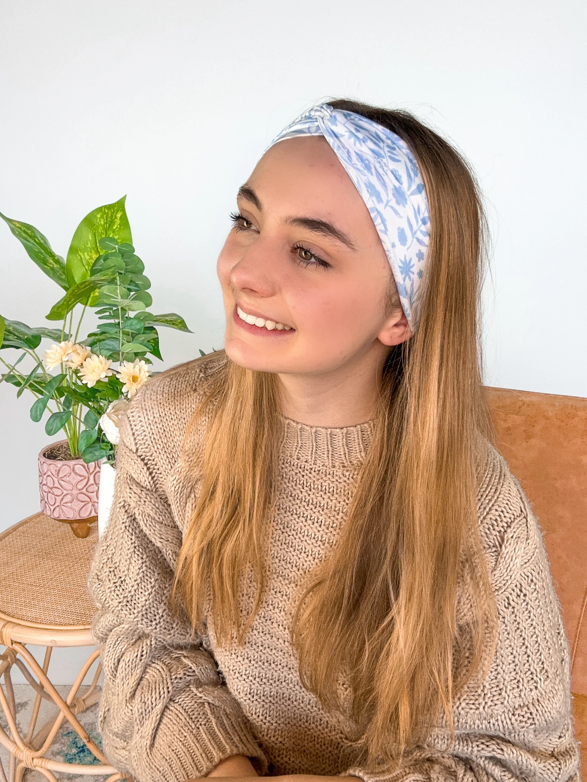 Olivia Floral - Image 4