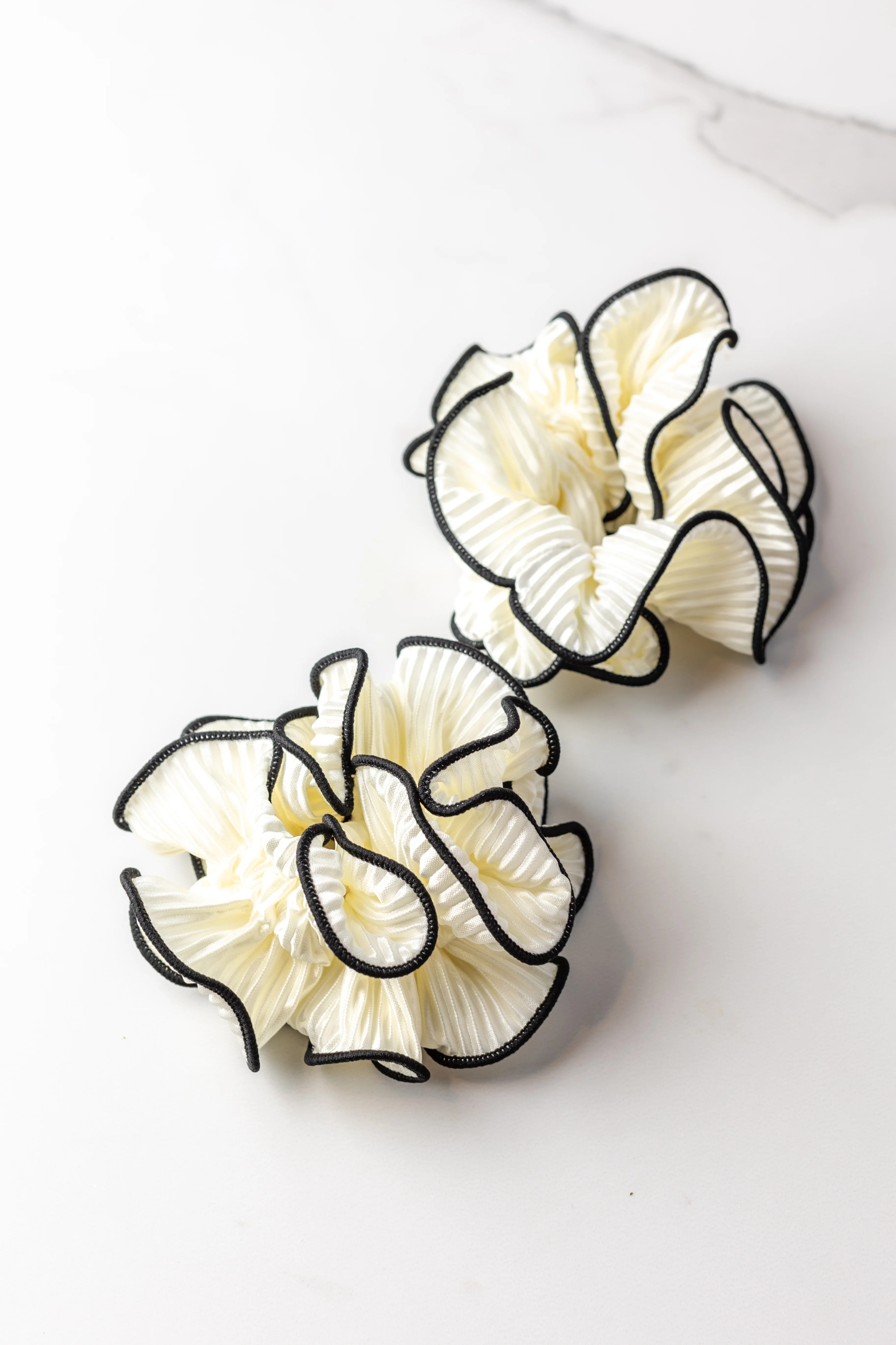 Pretty Please Lilac Scrunchie - Image 3