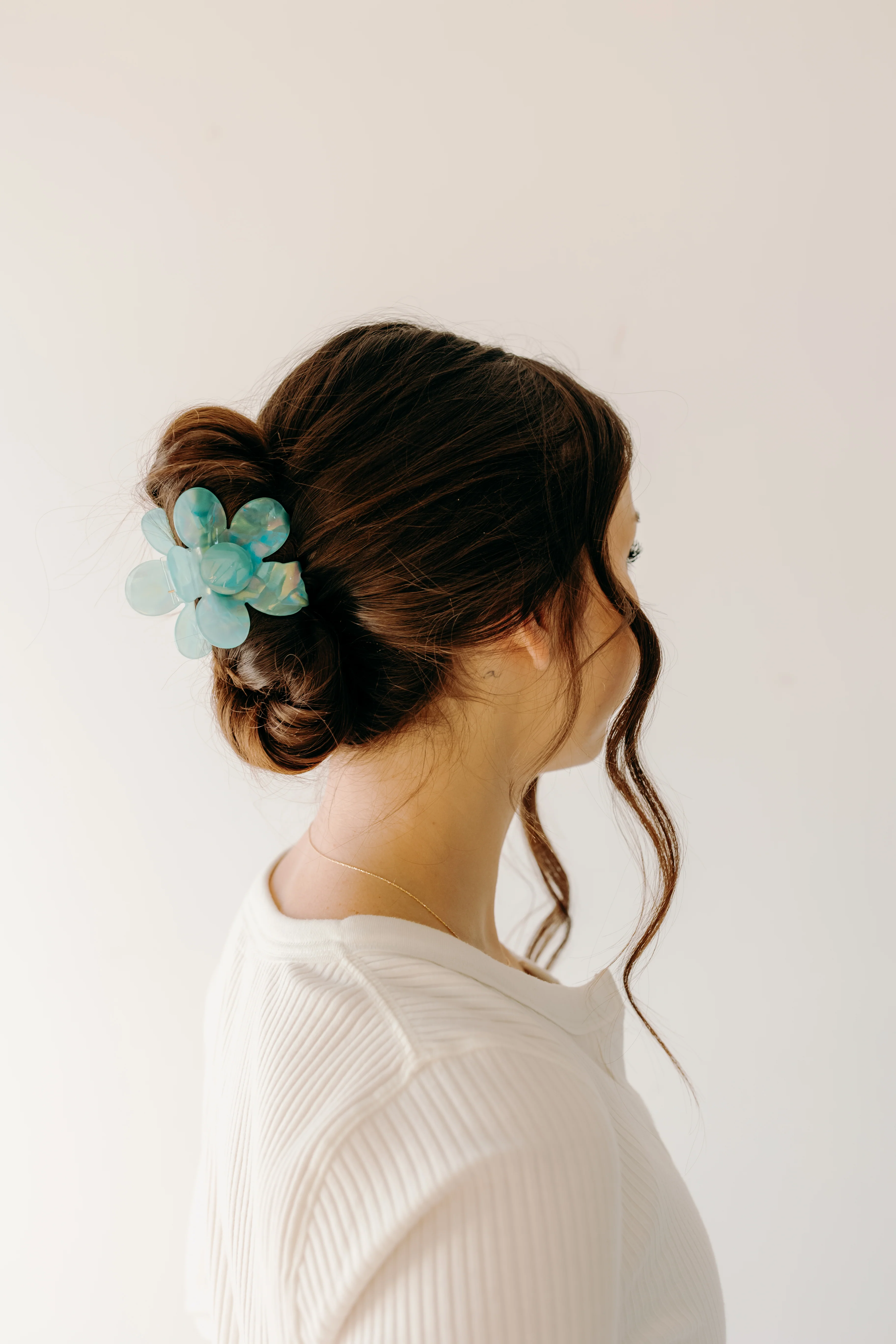 Time to Bloom Lilac Clip - Image 9