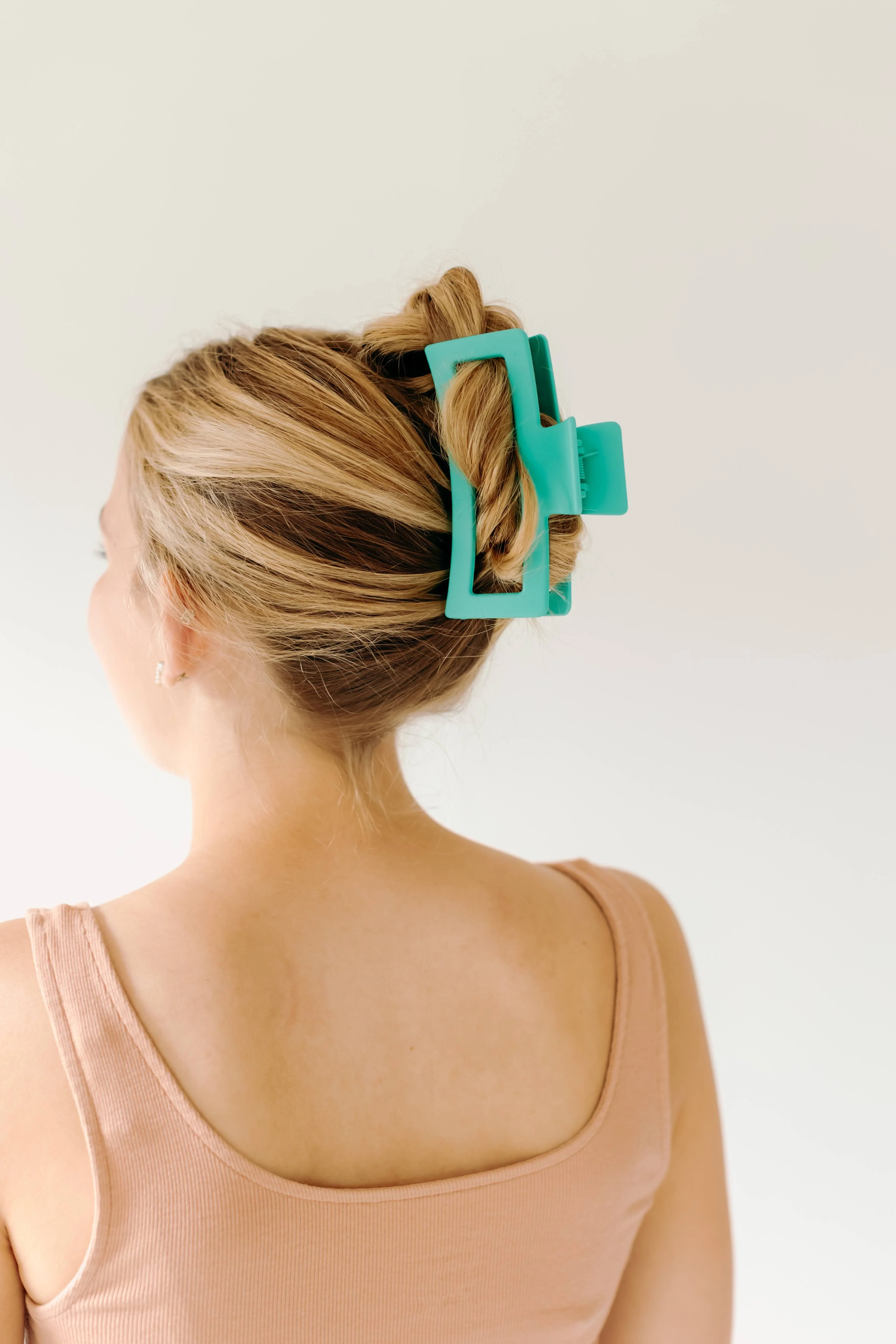Vacation Vibes Lilac Clip - Image 6